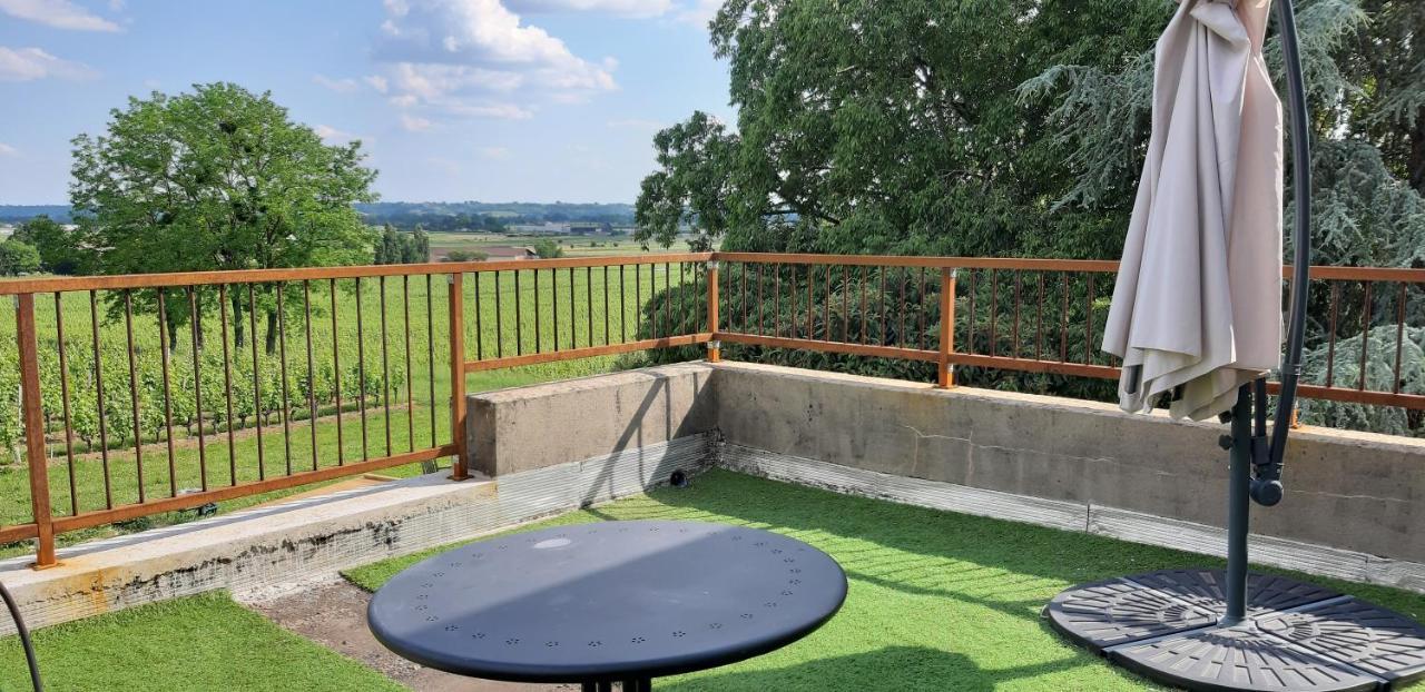 A L'Ombre De La Treille -Proche Saint-Emilion Bed & Breakfast Екстериор снимка