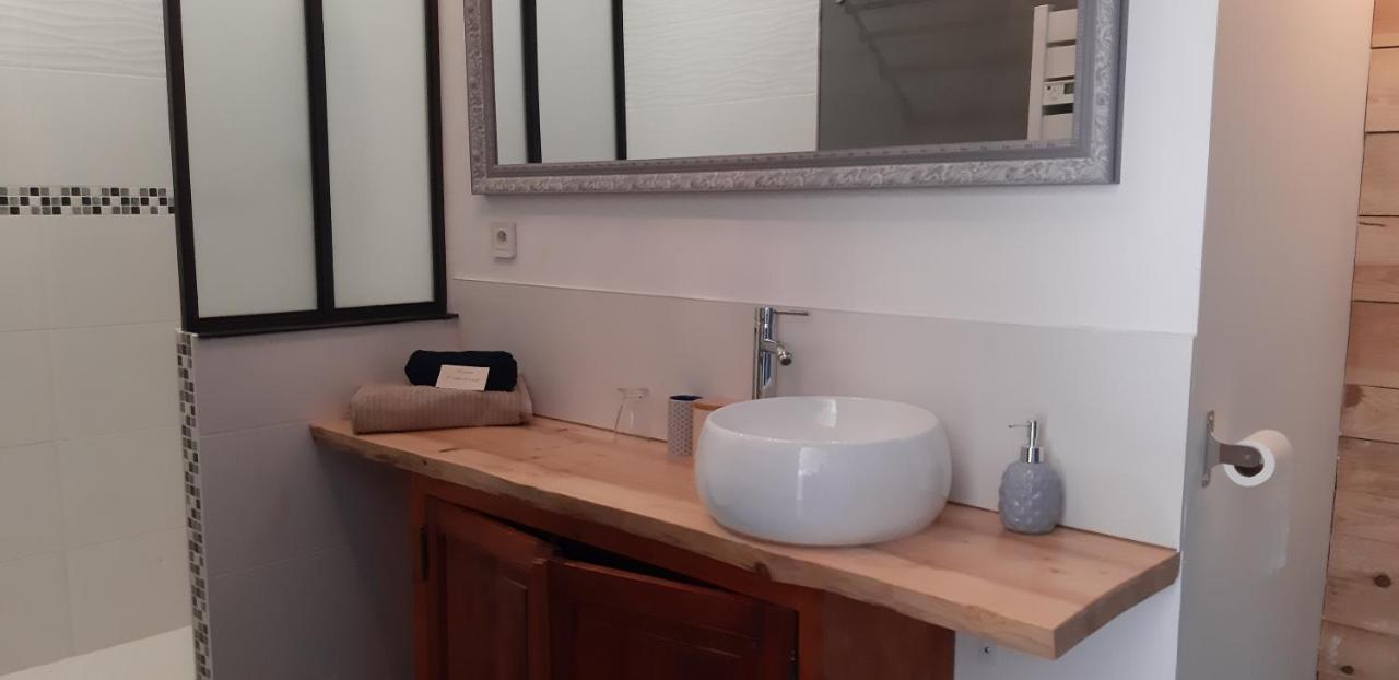 A L'Ombre De La Treille -Proche Saint-Emilion Bed & Breakfast Екстериор снимка