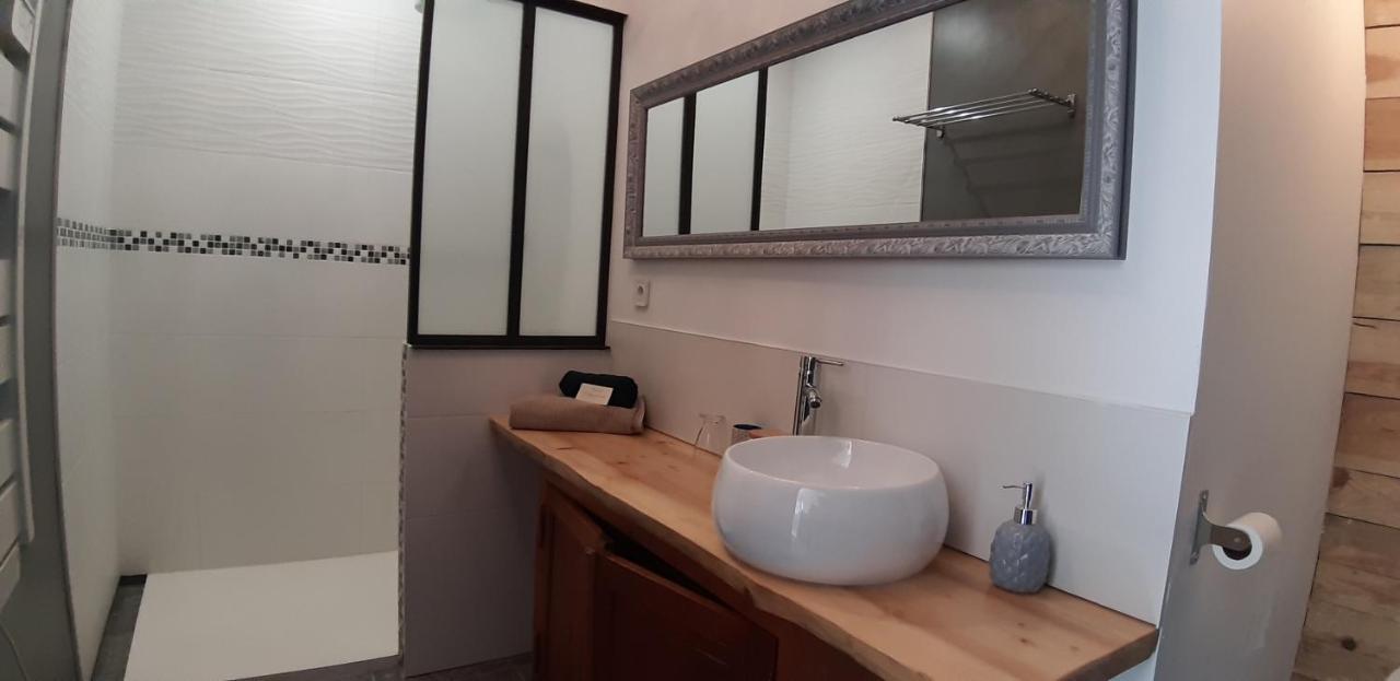 A L'Ombre De La Treille -Proche Saint-Emilion Bed & Breakfast Екстериор снимка
