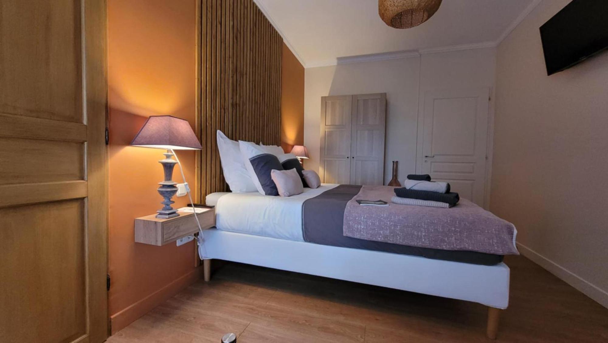 A L'Ombre De La Treille -Proche Saint-Emilion Bed & Breakfast Екстериор снимка