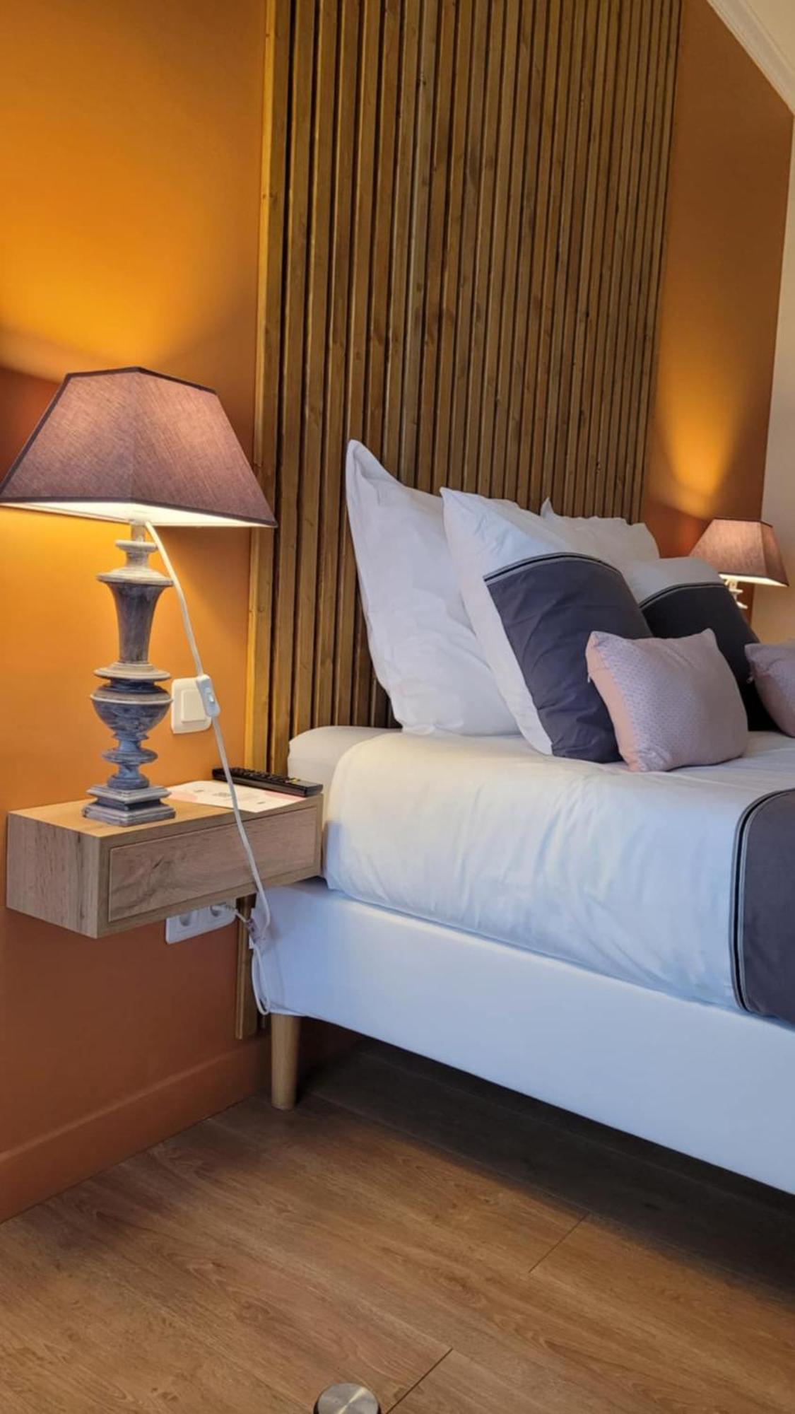 A L'Ombre De La Treille -Proche Saint-Emilion Bed & Breakfast Екстериор снимка